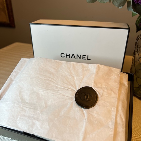 CHANEL Camelia Long Wallet FULL INCLUSION - Picture 3 of 14